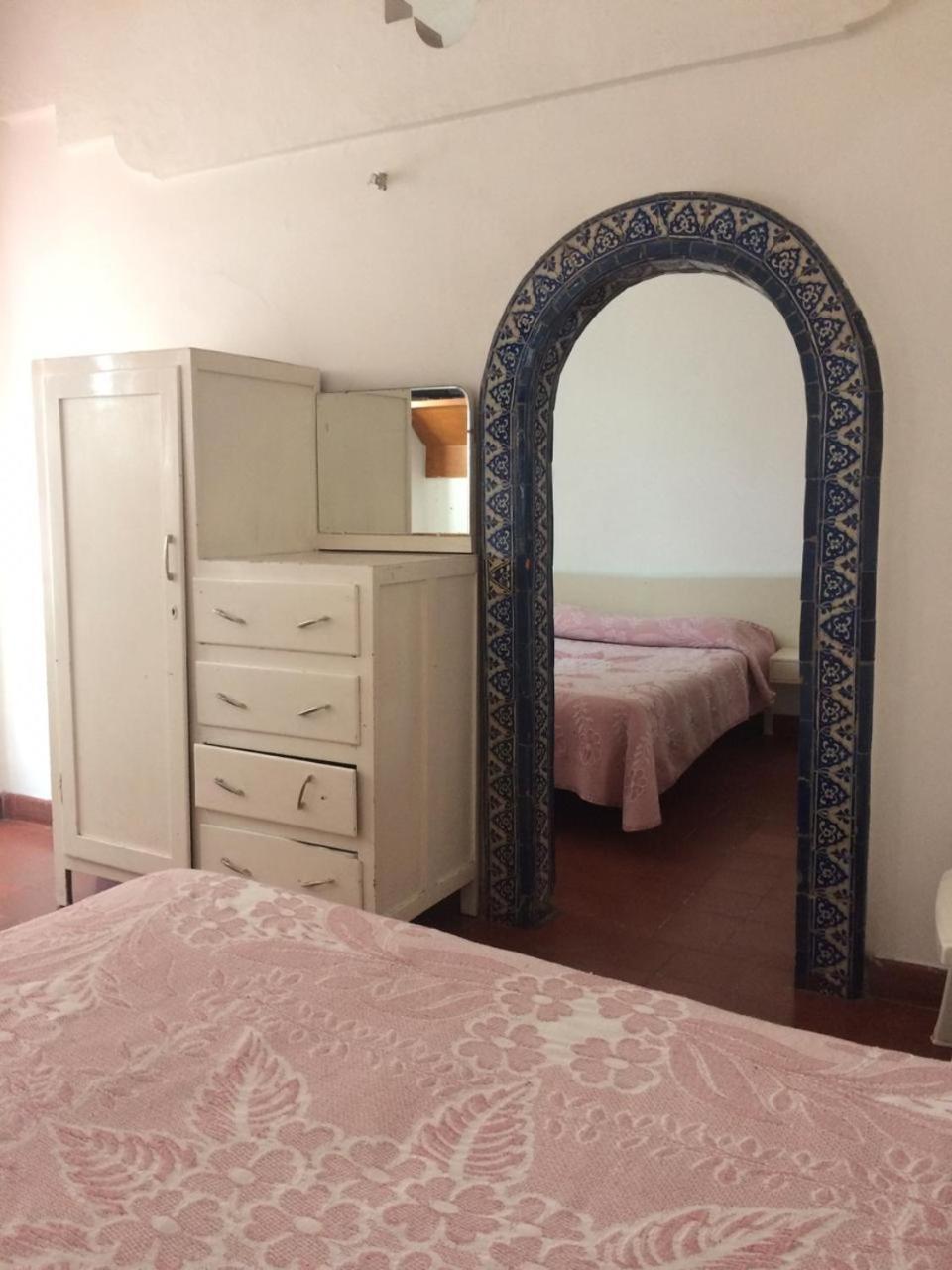 Central Hotel 3*